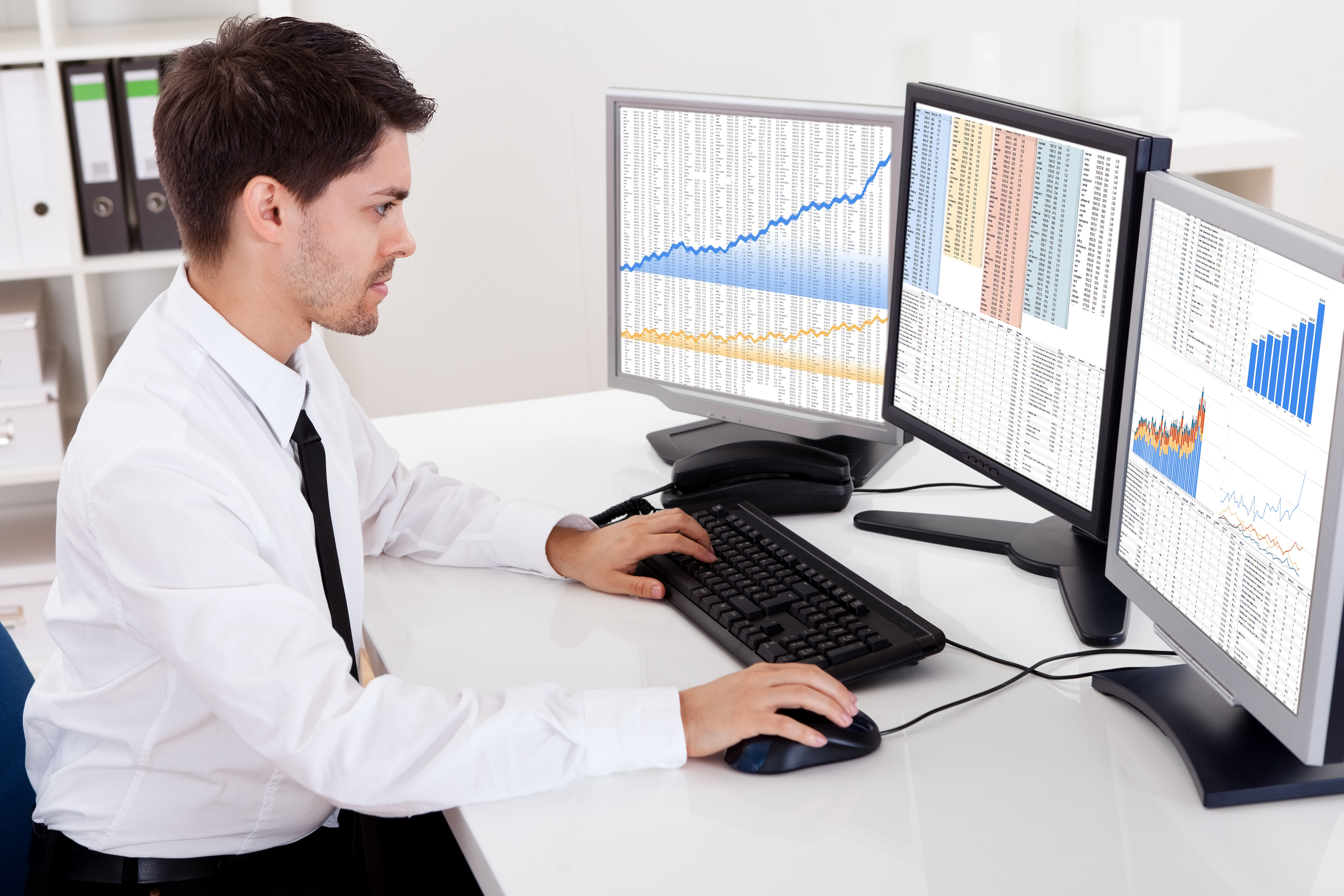 Advanced Options Trading Strategies for Managing Risk Effectively