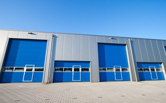 A New Garage Door to Increase Your Home’s Curb Appeal in Milwaukee, WI