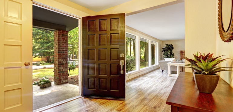 Should You Invest in Custom Home Construction?