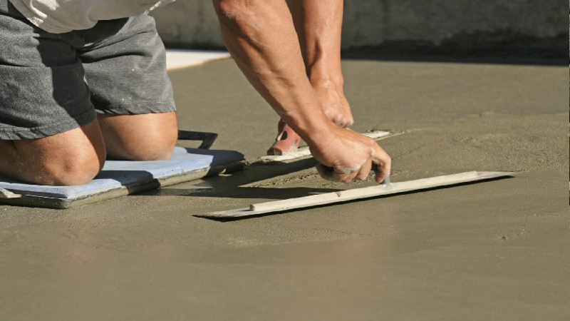 The Appeal of Concrete Patios at Minnesota Restaurants and Bars