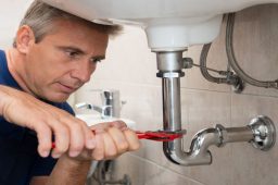 Reasons to Hire Professionals to Fix a Water Leak in Bellevue, WA