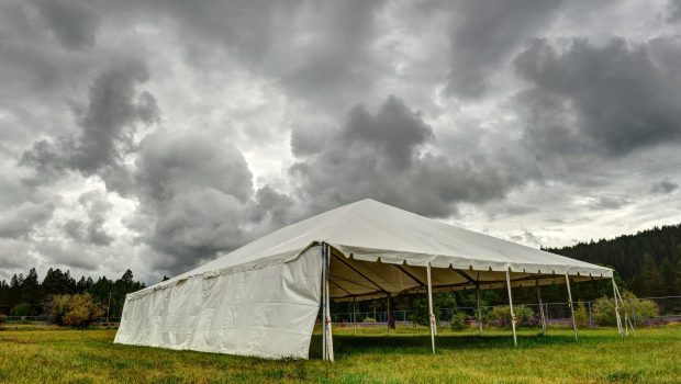 Why Renting a Water Slide & Tent for Your Next Miami Party Is a Great Idea